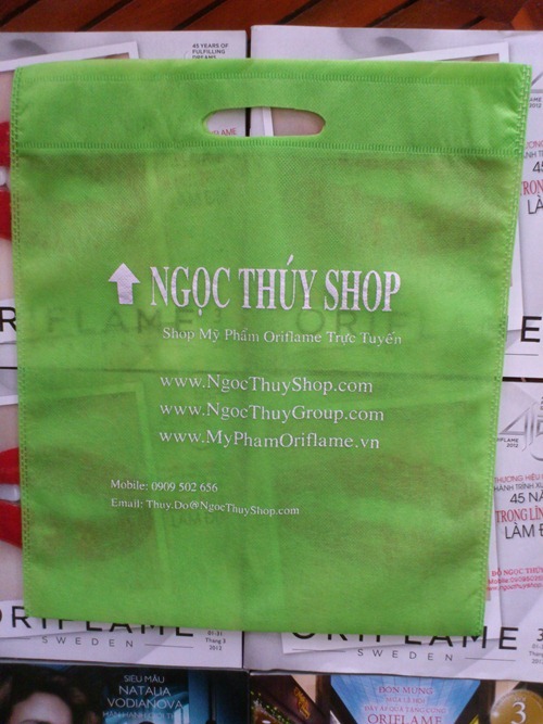 Ngọc Thúy Shop 'go green' với túi vải bảo vệ môi trường